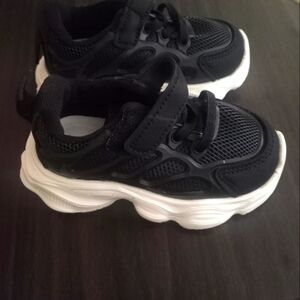 Infant shoes